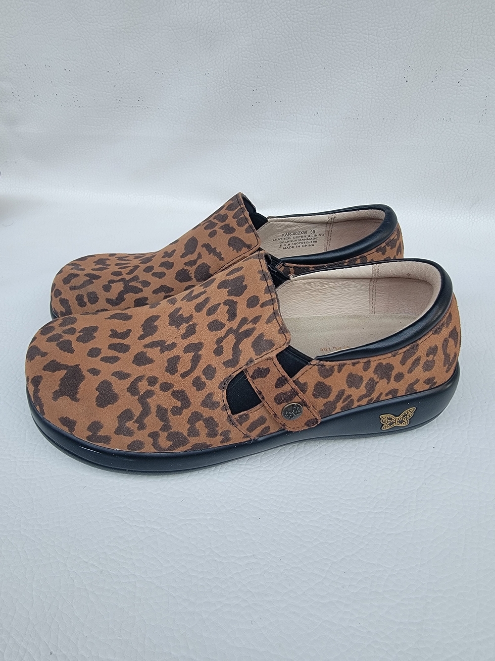 Alegria Kara Leopard Shoes Women's 39 / 9 Brown Leather Slip On Comfort Clogs Th